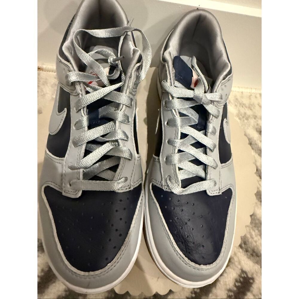 Nike Men's SB Dunk Low Retro Athletic Sneakers Black and Gray Size 9